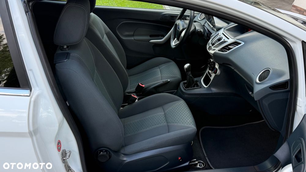 Ford Fiesta - 9