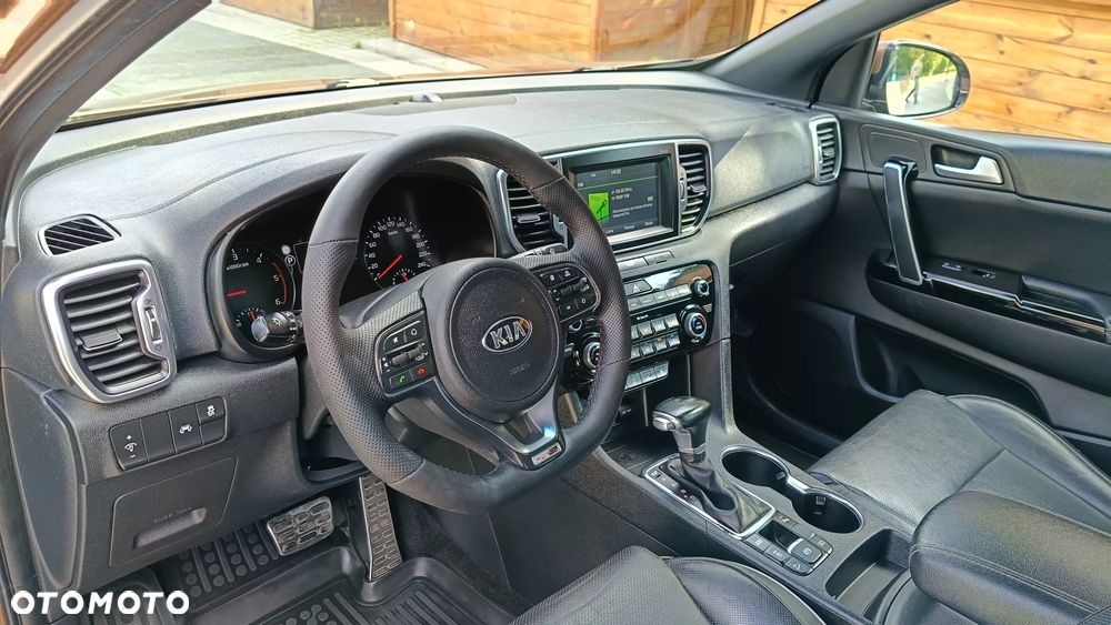 Kia Sportage 2,0 CRDI AWD GT Line - 19