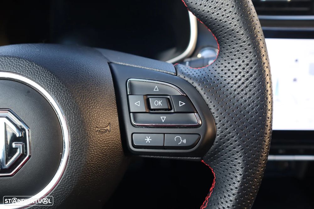 MG ZS EV 72.6 kWh Luxury - 32