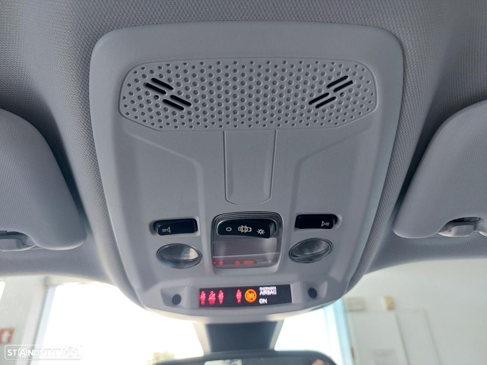 Peugeot 2008 1.5 BlueHDi Active Pack - 42