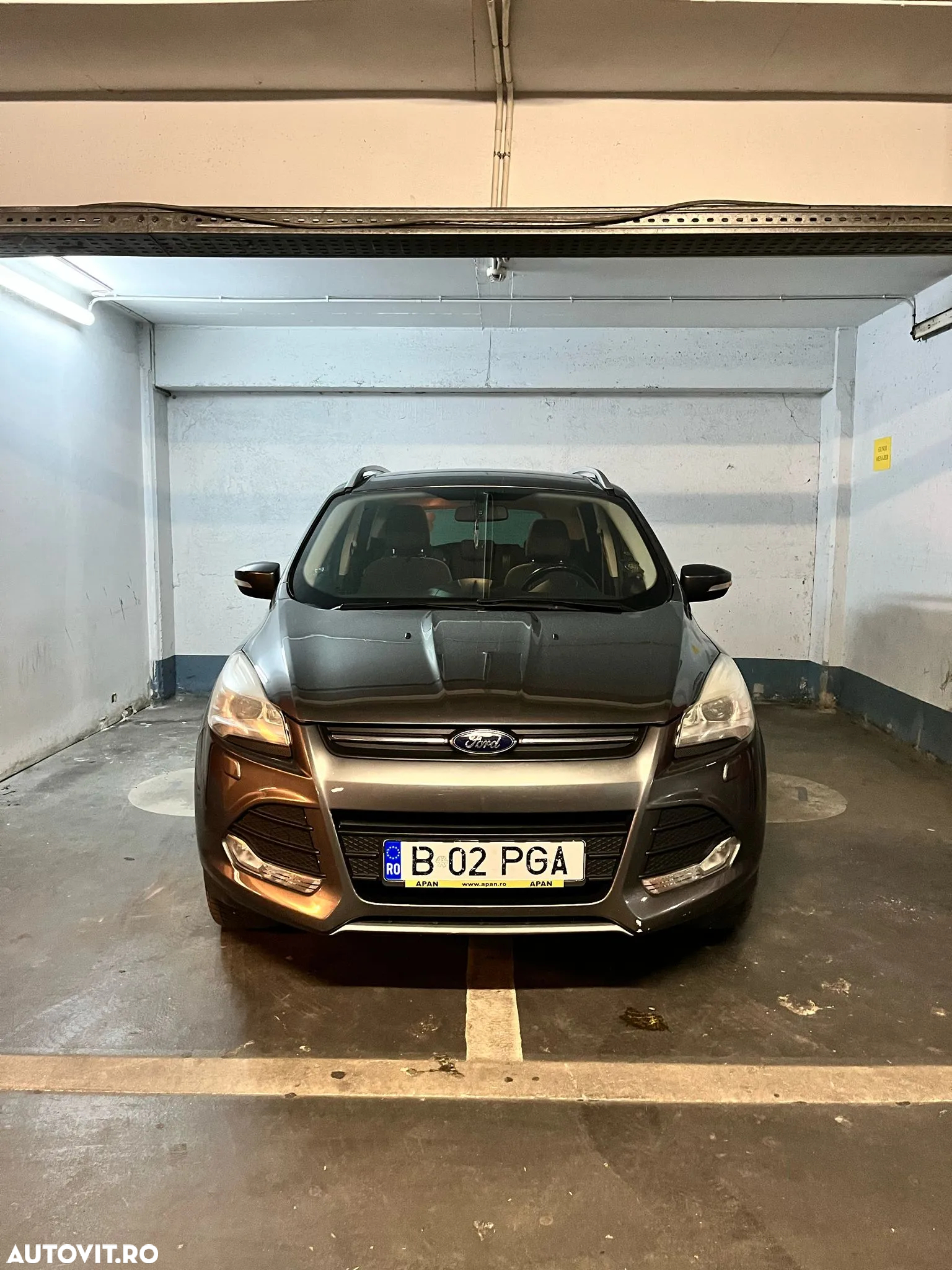 Ford Kuga 2.0 TDCi 4WD Powershift Titanium - 6