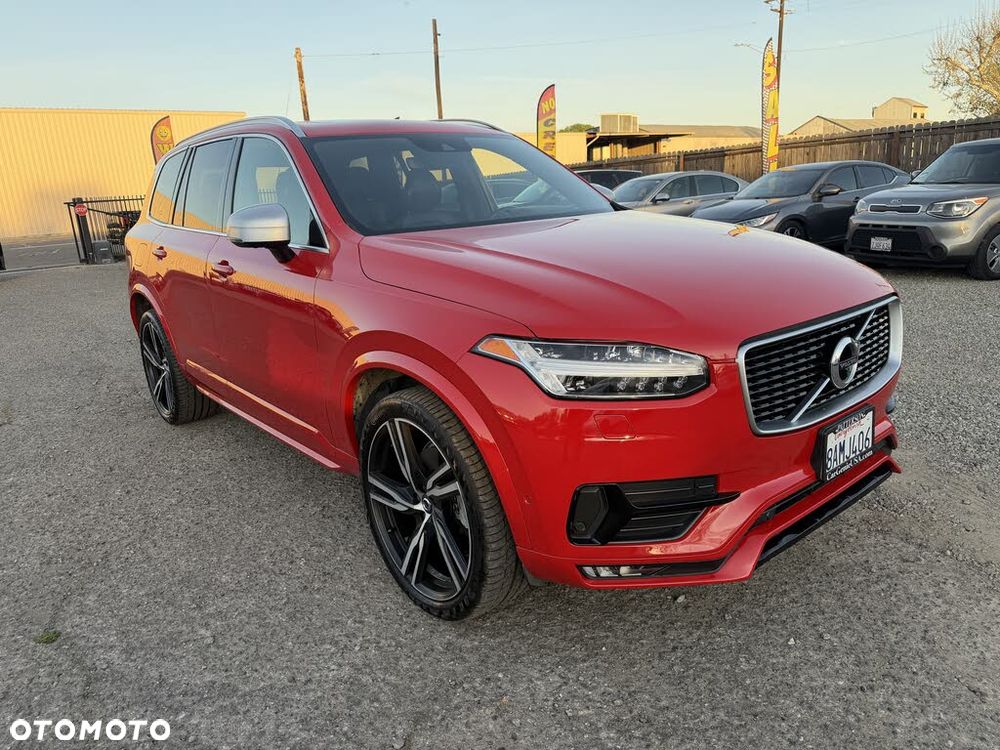 Volvo XC 90 - 1