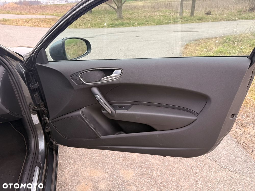 Audi A1 3-drzwiowe 1.6 TDI S line edition - 25