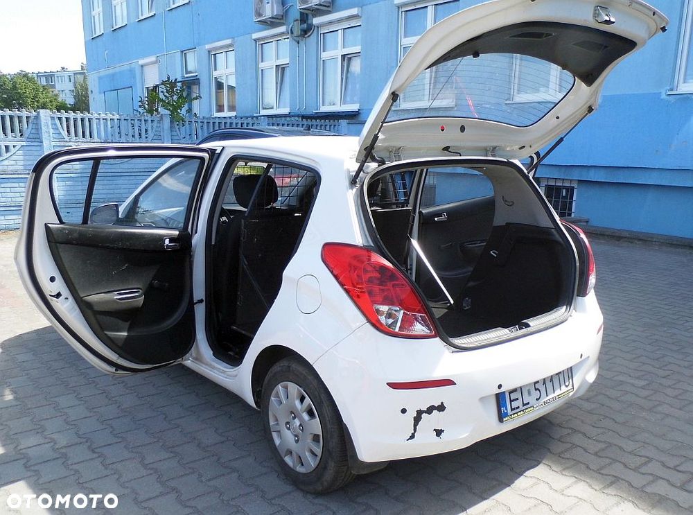 Hyundai i20 1.1 CRDi Comfort - 8