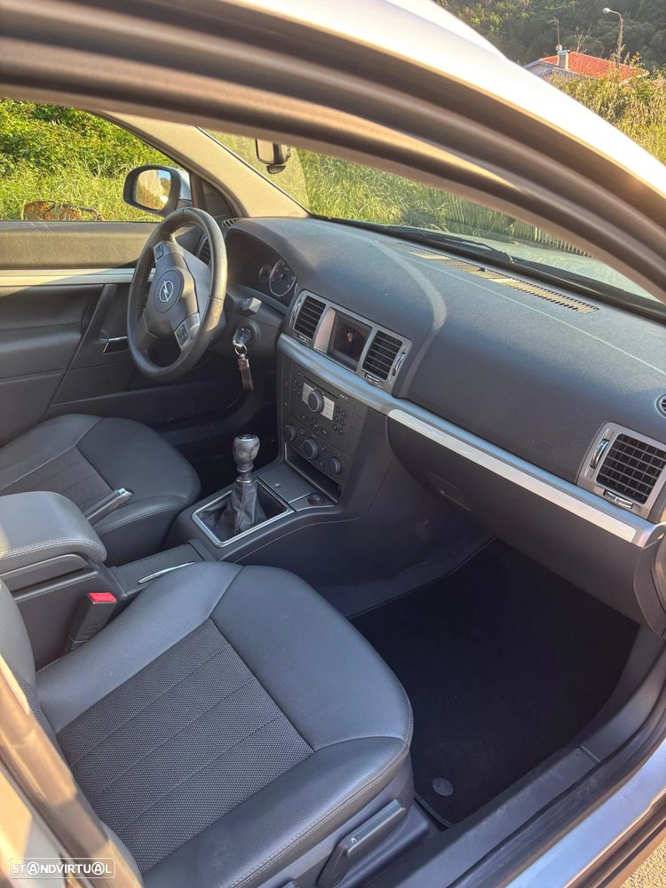 Opel Vectra Caravan 1.9 CDTi Elegance - 11