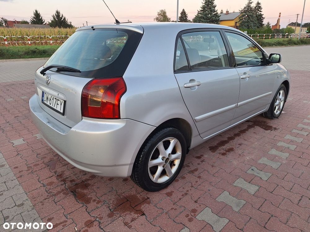 Toyota Corolla - 3
