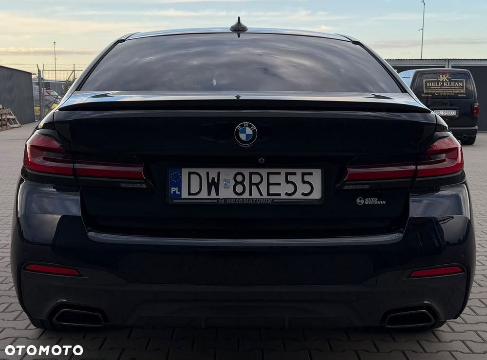 BMW Seria 5 520d xDrive mHEV M Sport sport - 4