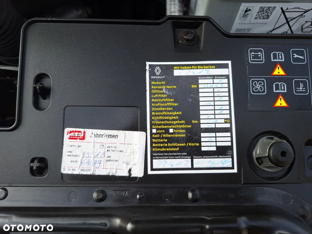 Renault Clio 1.2 16V 75 LIMITED - 26