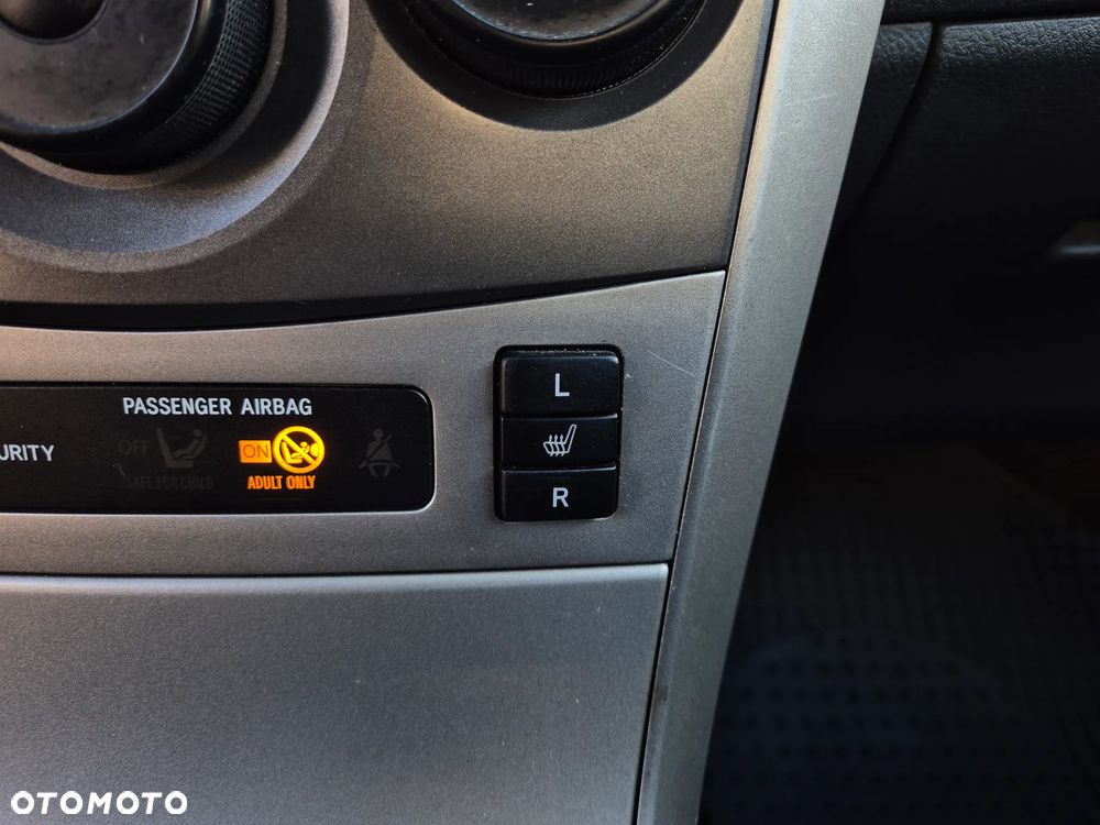 Toyota Corolla 1.6 VVT-i Luna - 12