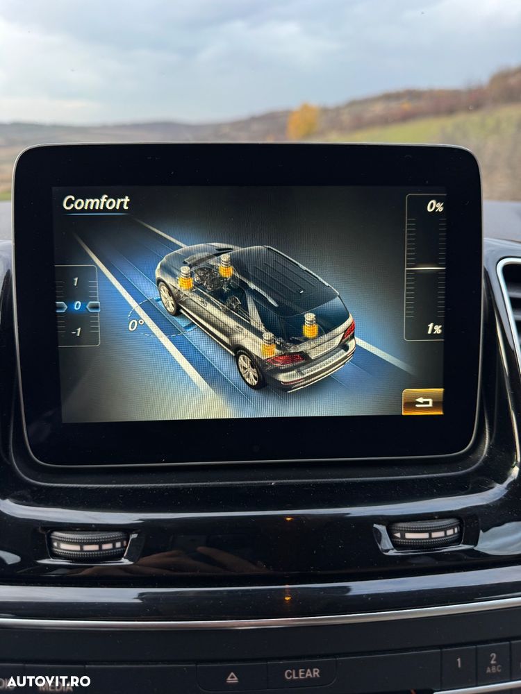 Mercedes-Benz GLE 350 d 4MATIC - 37