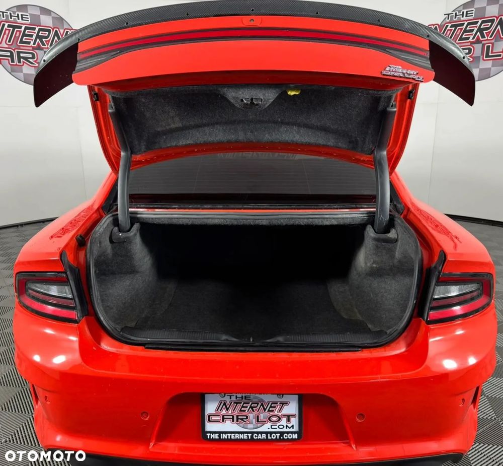 Dodge Charger 6.4 Scat Pack Widebody - 4