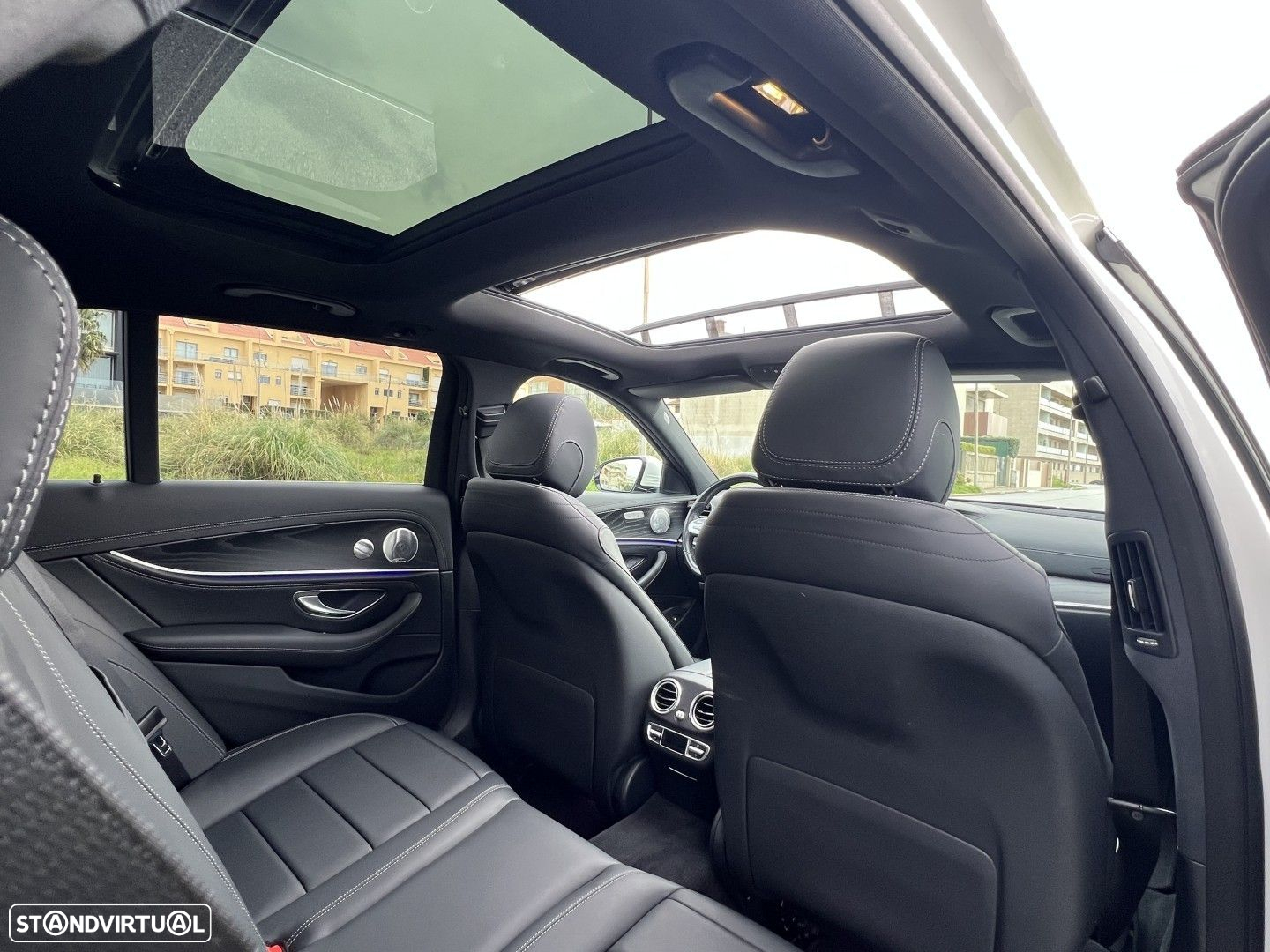Mercedes-Benz E 300 de AMG Line - 29