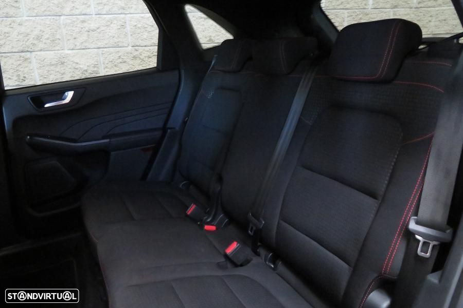 Ford Kuga 1.5 EcoBoost ST-Line - 9