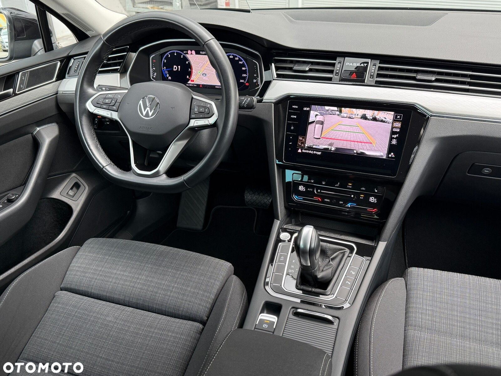 Volkswagen Passat 2.0 TSI Business DSG - 12