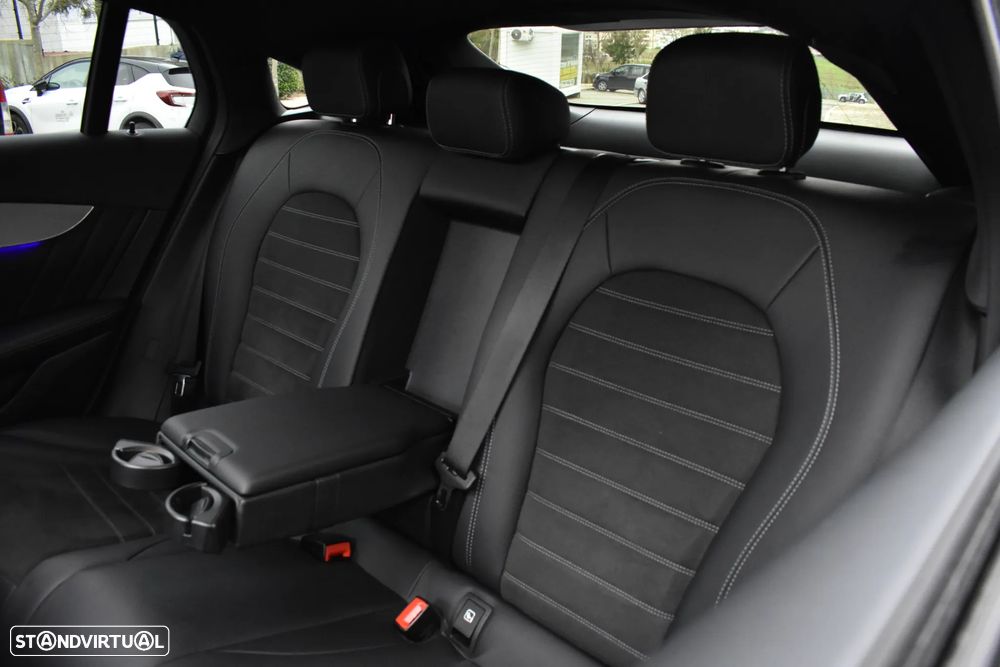 Mercedes-Benz GLC 300 e Coupe 4Matic 9G-TRONIC AMG Line - 58