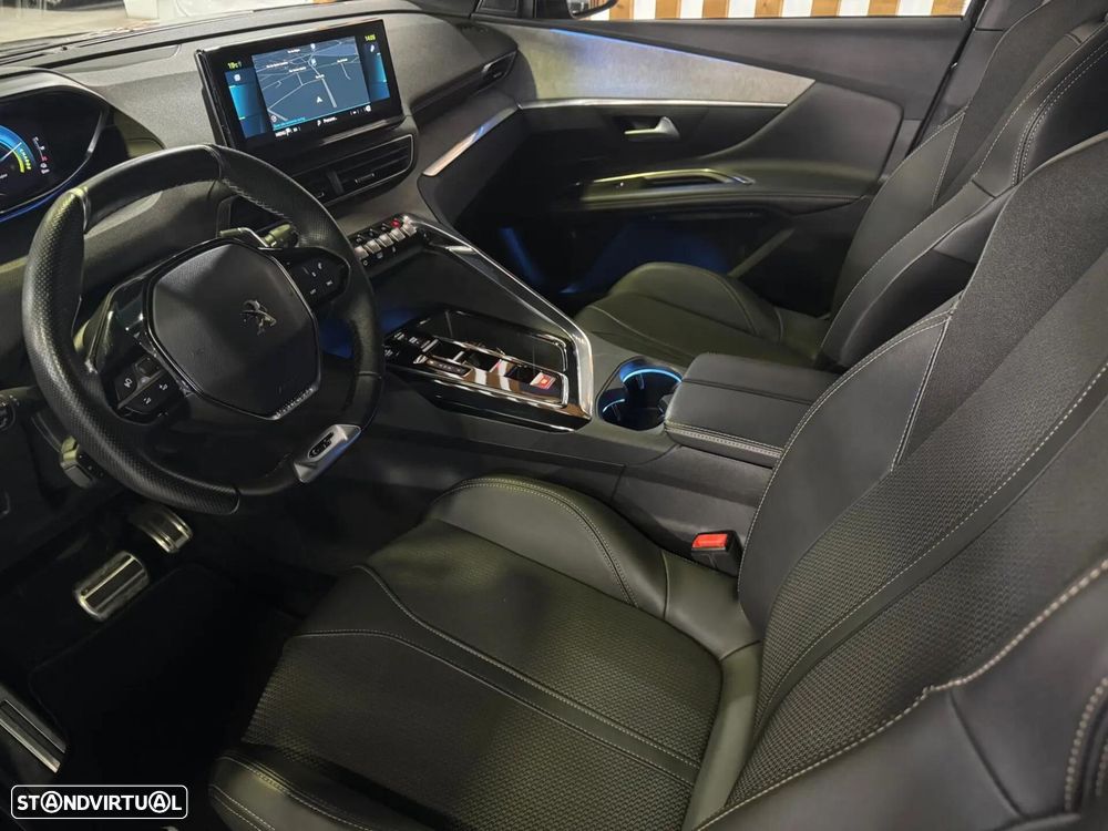 Peugeot 3008 1.6 Hybrid GT Pack e-EAT8 - 23