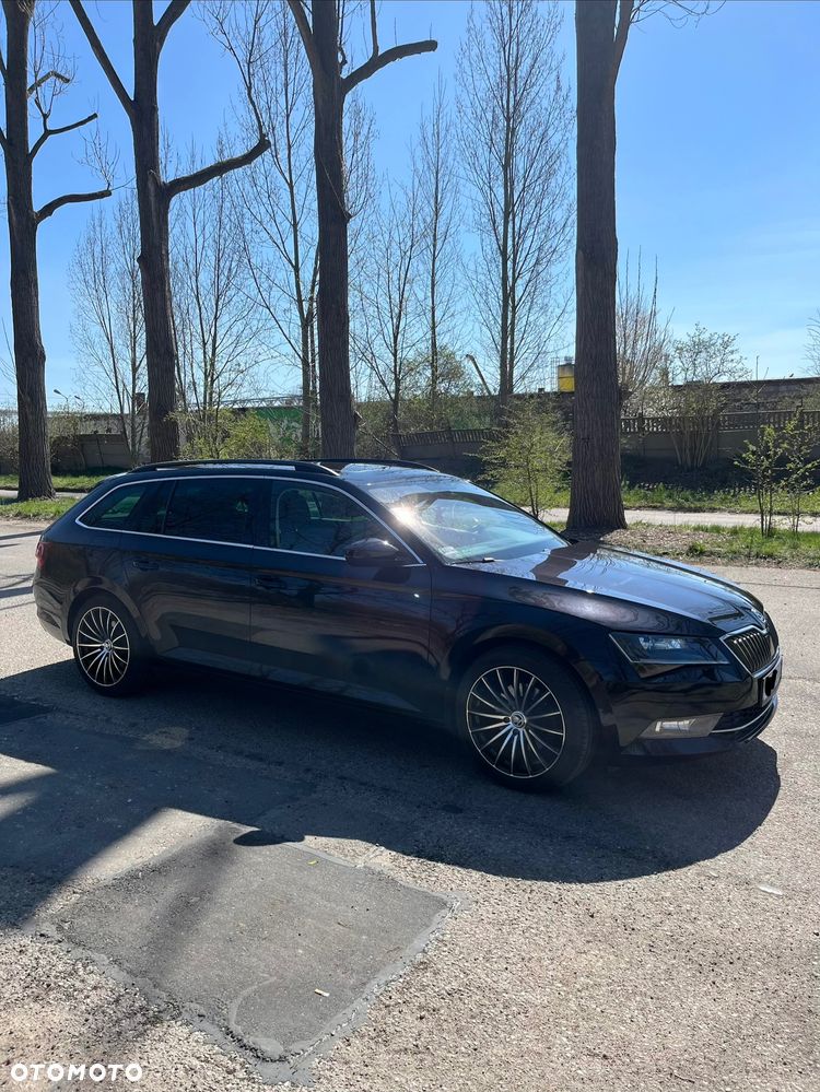 Skoda Superb 1.6 TDI Style DSG - 4