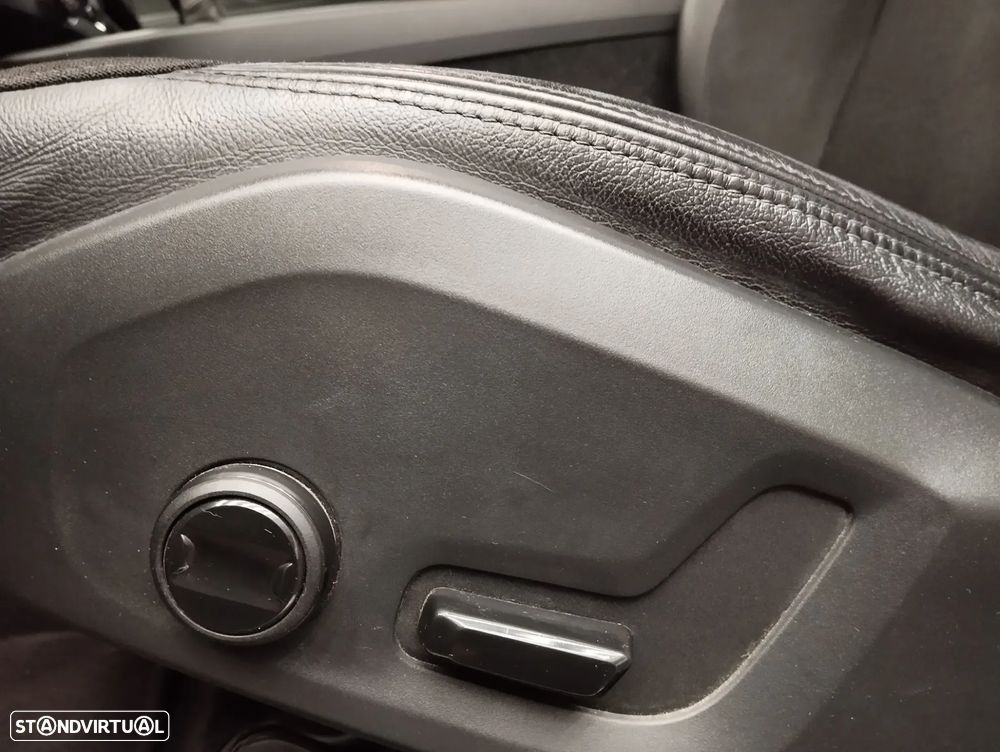 Volvo XC 60 2.0 D4 Momentum Plus Geartronic - 17