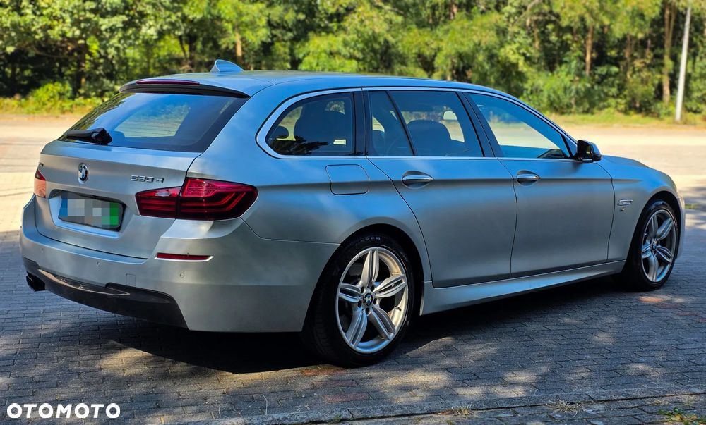 BMW Seria 5 530d xDrive - 9