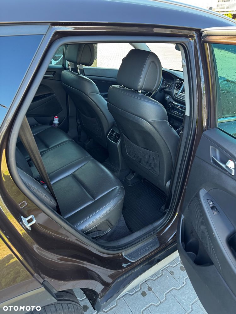 Hyundai Tucson 1.7 CRDI BlueDrive Comfort 2WD - 14
