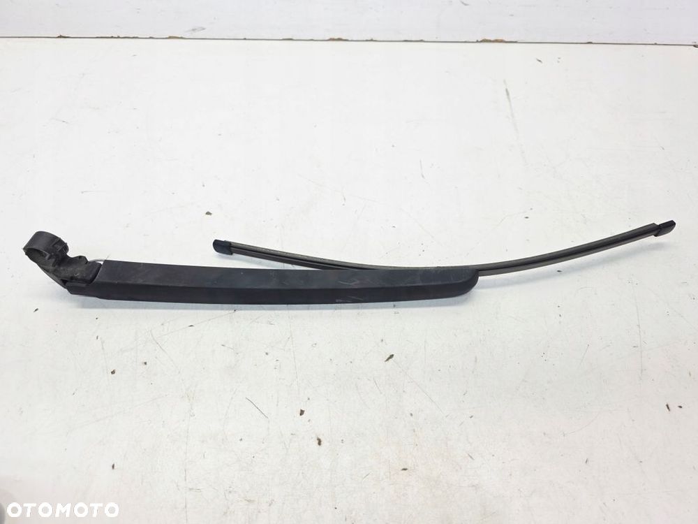 RAMIĘ WYCIERACZKI TYŁ AUDI A6 C7 AVANT KOMBI 4G9955407 - 1