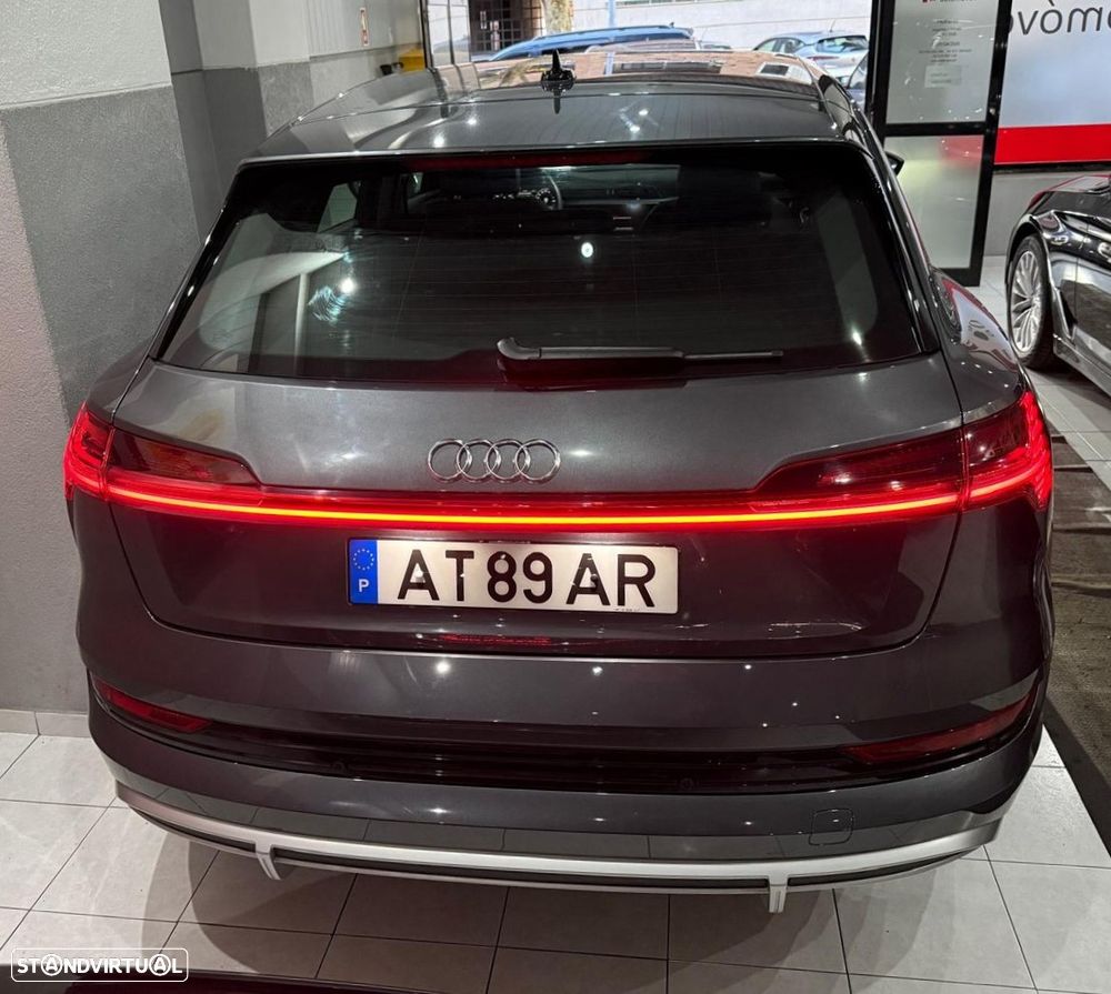 Audi e-tron 55 quattro S line - 11