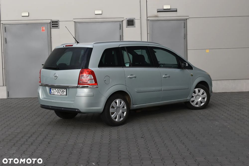 Opel Zafira 2009 photo 4