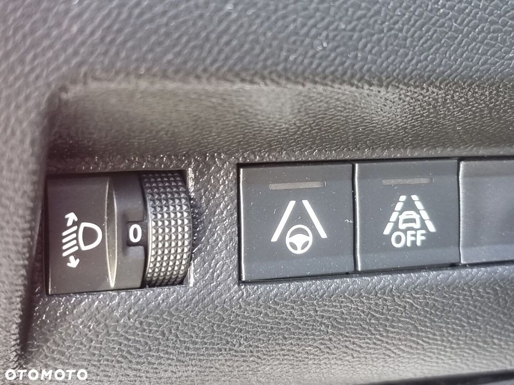 Peugeot 208 1.2 PureTech Allure Pack S&S EAT8 - 33