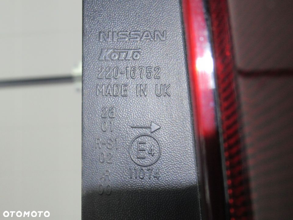 LAMPA TYLNA TYŁ PRAWA NISSAN NOTE E11 2006- - 7