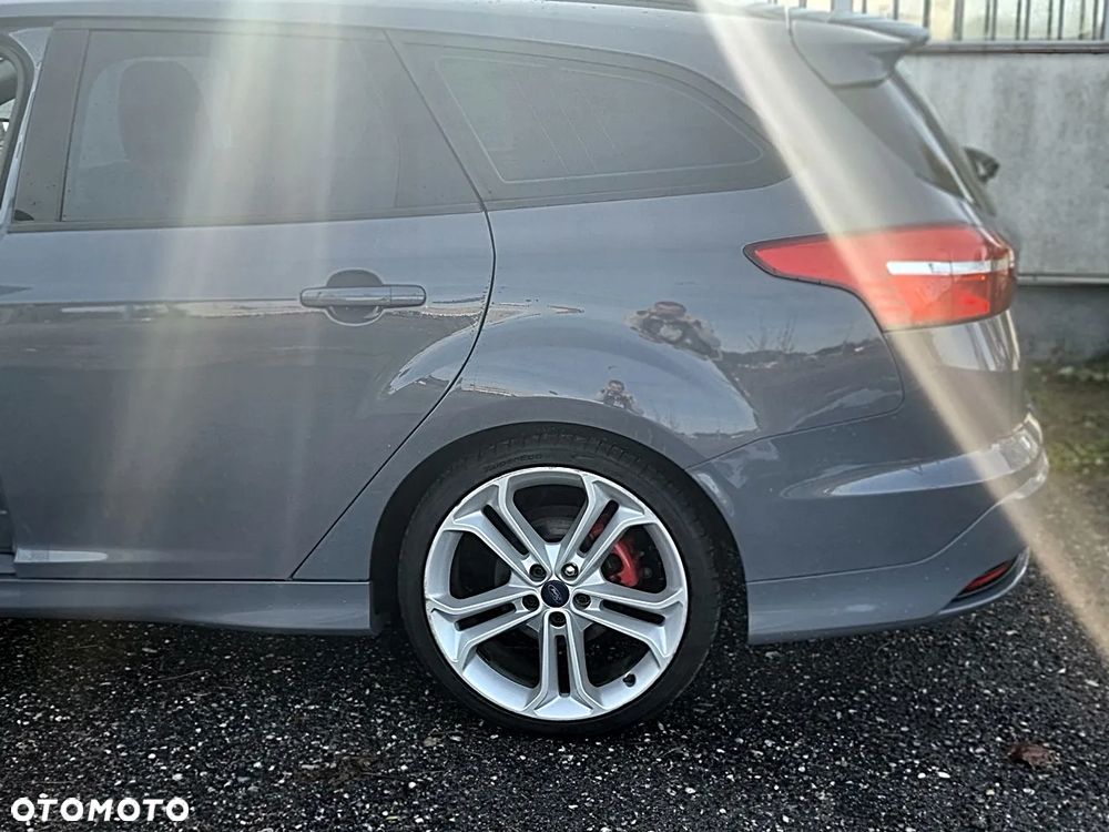 Ford Focus 2.0 TDCi ST-2 - 11