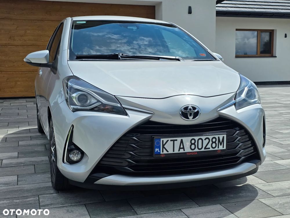 Toyota Yaris - 10