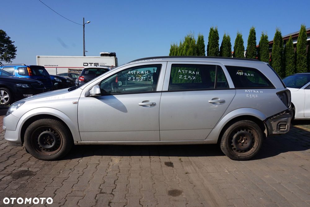 OPEL ASTRA III H KOMBI 2004 Z157 1.6 16V Z16XEP 105KM F17 394 SREBRNY na części - 2