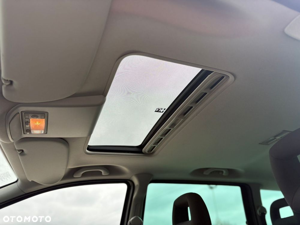 Volkswagen Sharan 1.8T Comfortline - 15