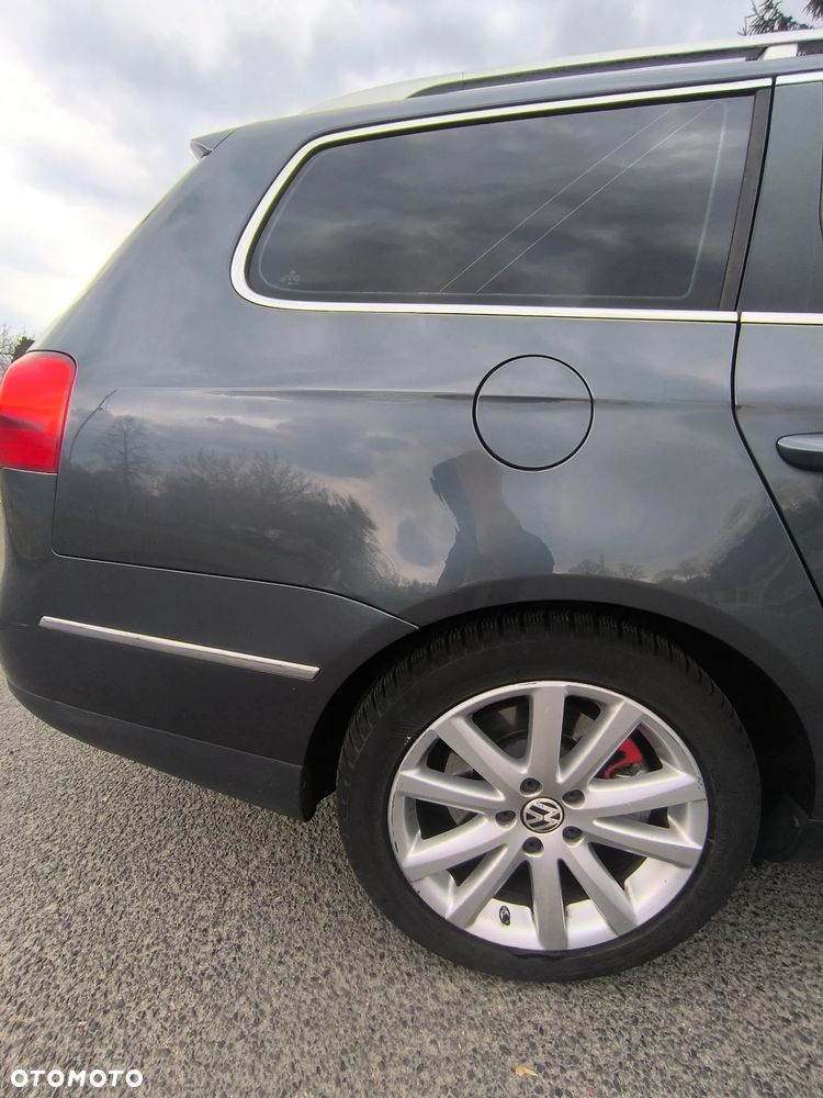 Volkswagen Passat Variant 3.2 V6 FSI 4Motion DSG Highline - 8