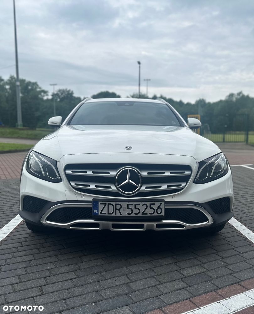 Mercedes-Benz Klasa E 220 d 4Matic T All-Terrain 9G-TRONIC Exclusive - 1
