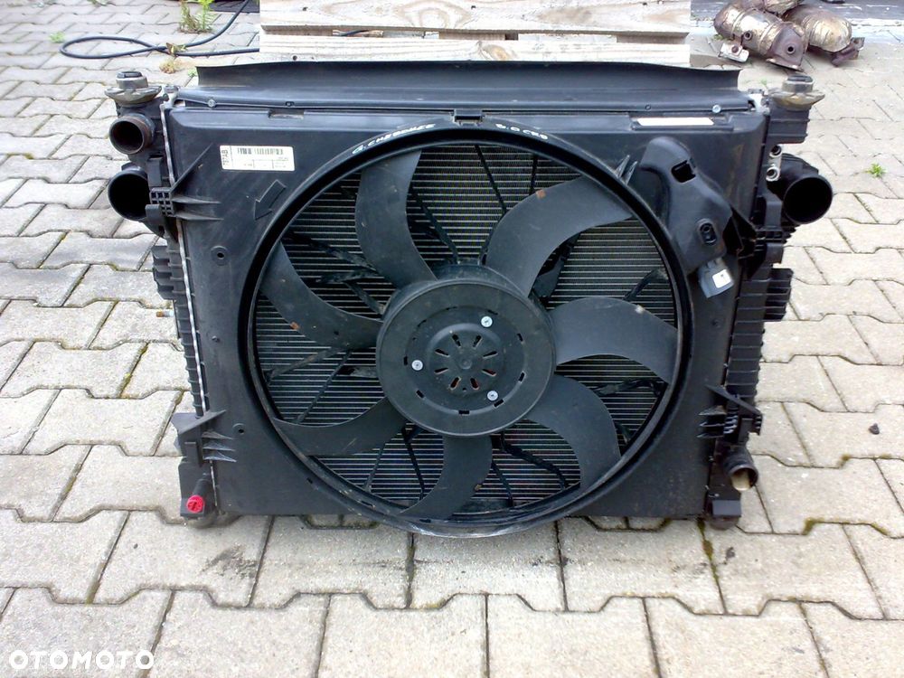 jeep grand cherokee wk2 iv 3.0crd chłodnice chłodnica wentylator kpl. - 2