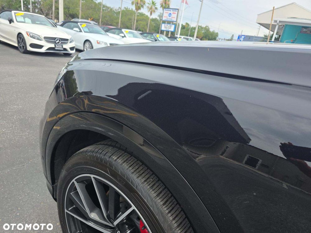 Audi Q8 55 TFSI quattro tiptronic - 14