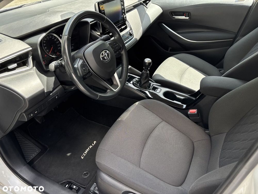 Toyota Corolla - 11