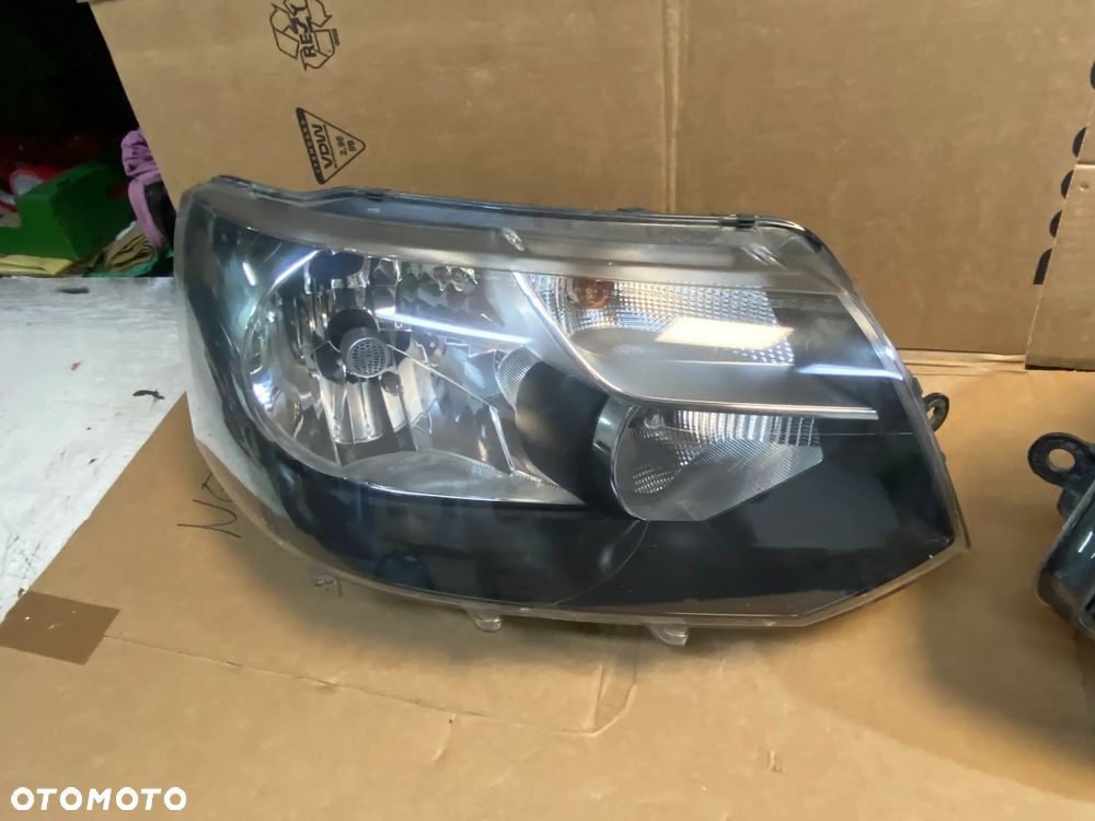 lampa transporter T5 lift H4 prawa eu cała - 1