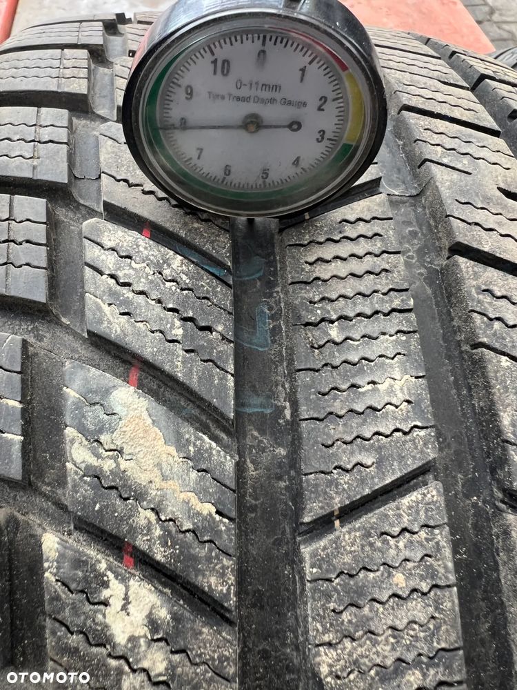 245/40r18 TOYO snowProx S954 - 3