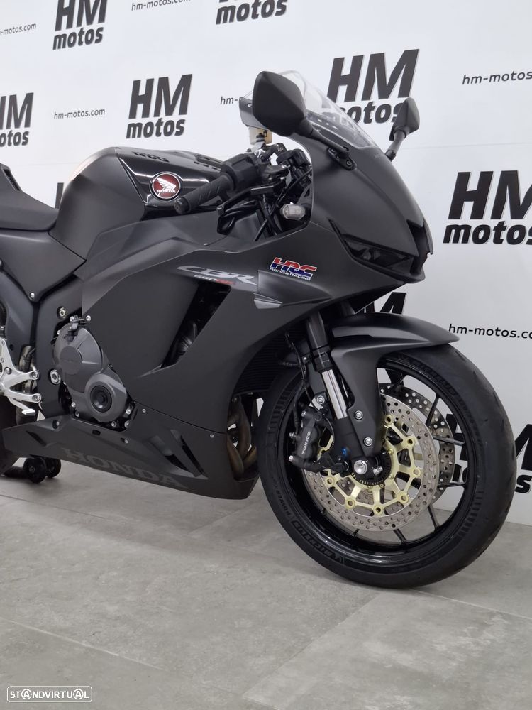 Honda CBR 600RR - 11