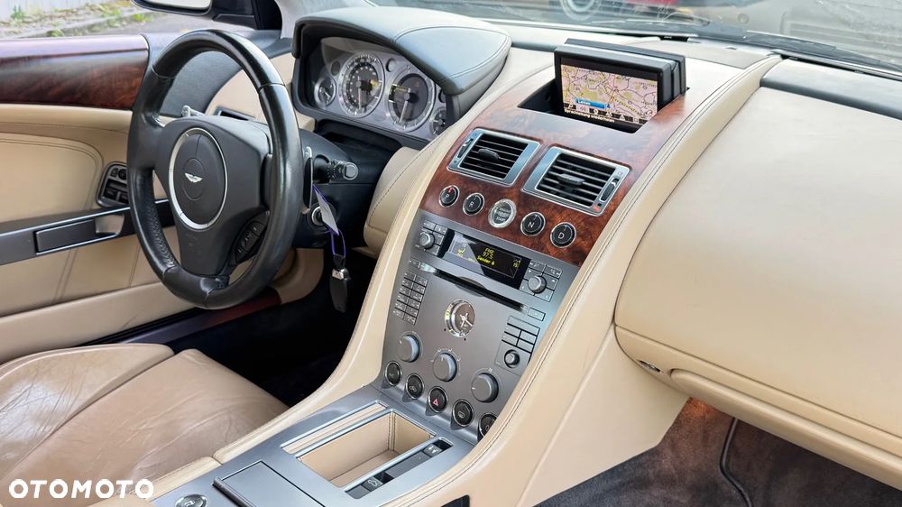 Aston Martin DB9 Coupe Touchtronic - 11