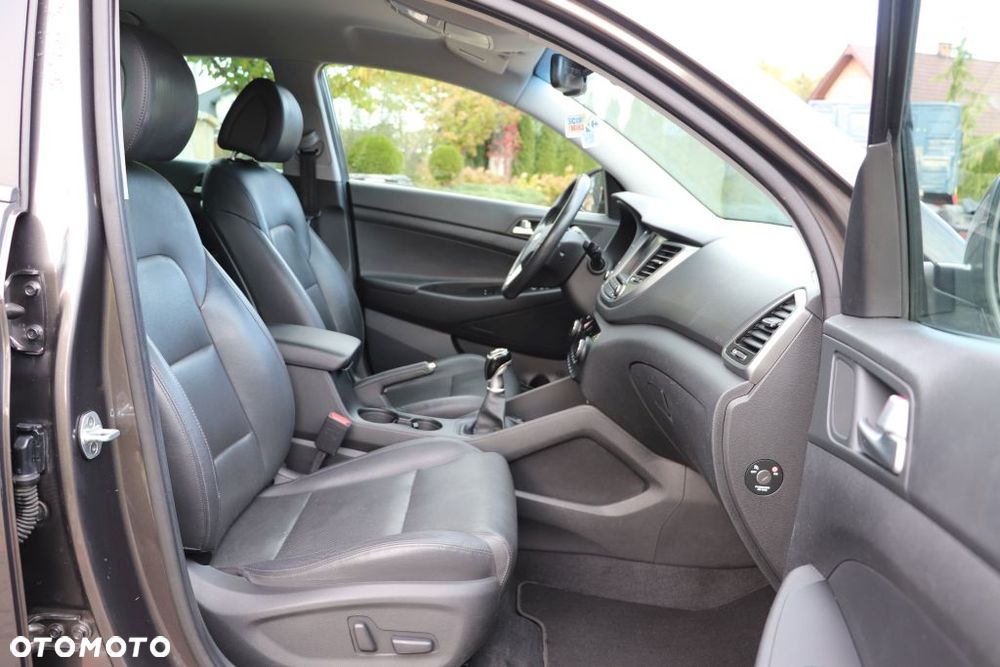 Hyundai Tucson 1.7 CRDI BlueDrive Style 2WD - 7