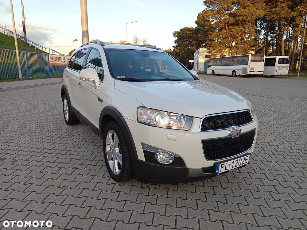 Chevrolet Captiva 2.2 D LTZ - 4