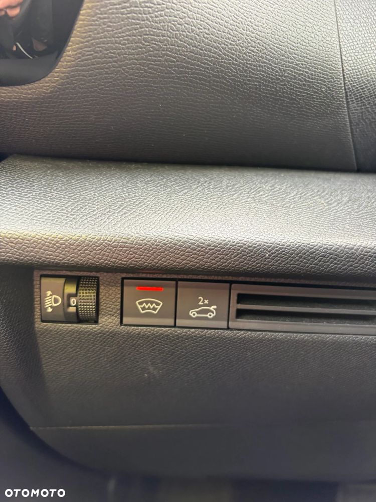 Citroën C4 1.2 PureTech Plus S&S EAT8 - 14