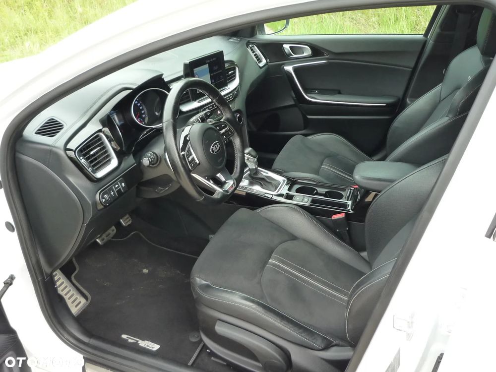 Kia ProCeed 1.4 T-GDI GT Line DCT - 22
