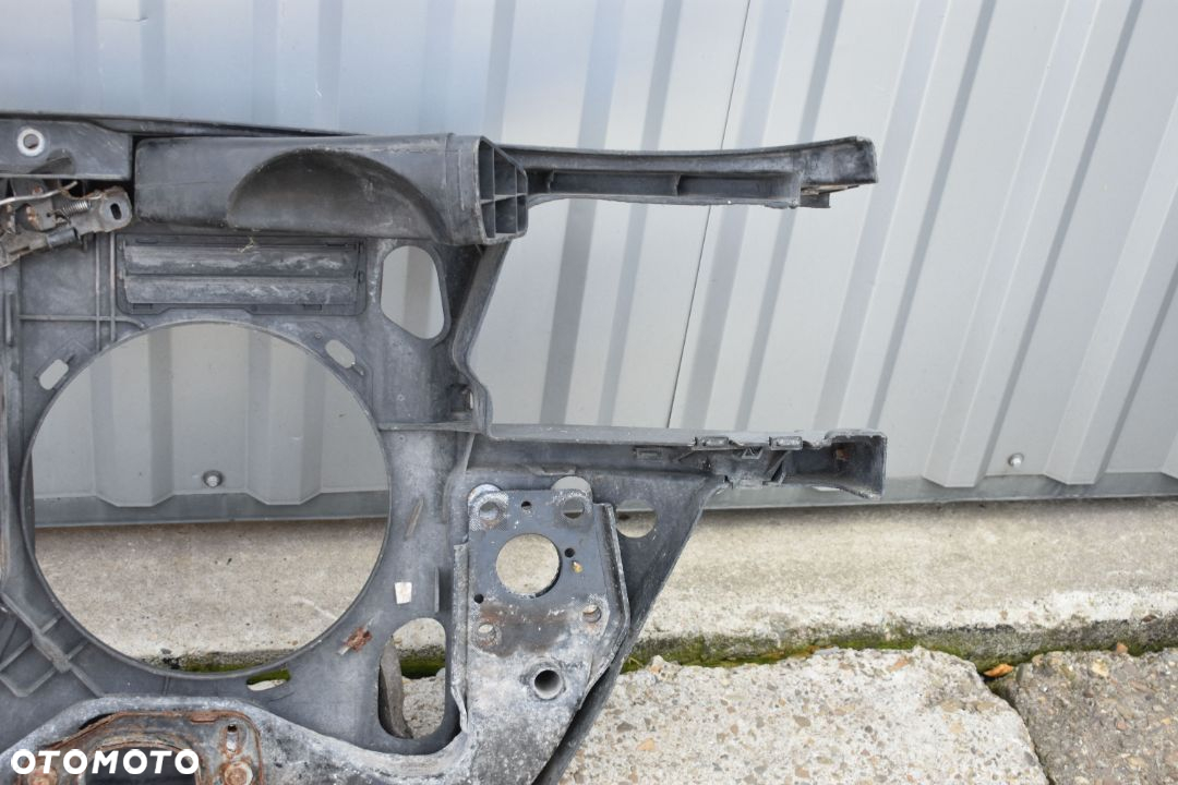PAS PRZEDNI AUDI A6 C5 - 11