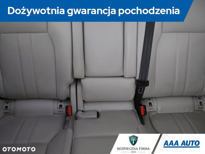 Land Rover Discovery Sport - 12