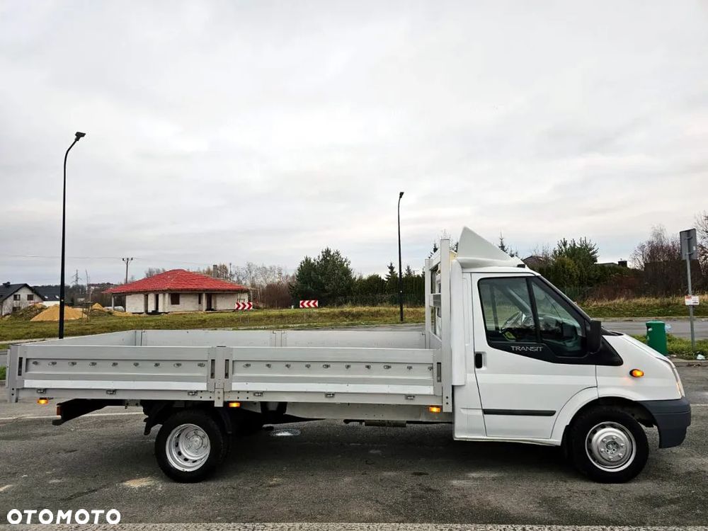Ford Transit - 30