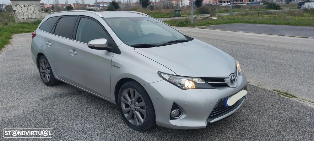 Toyota Auris Touring Sports 1.8 HSD Exclusive - 3